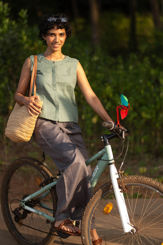The Linen Sleeveless Shirt | Creatures of Habit