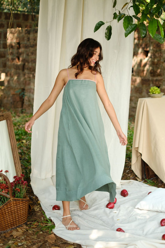 The Linen Flow Dress | Creatures of Habit