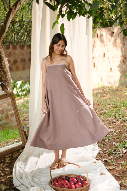The Linen Flow Dress | Creatures of Habit