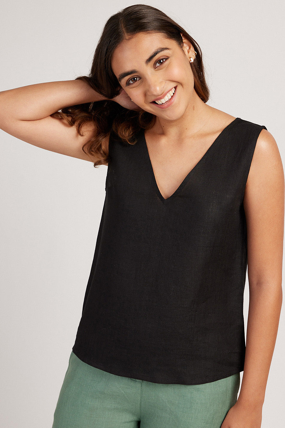 V Neck Dressy Black Sleeveless Tops Basic V Neck Sleeveless Top In