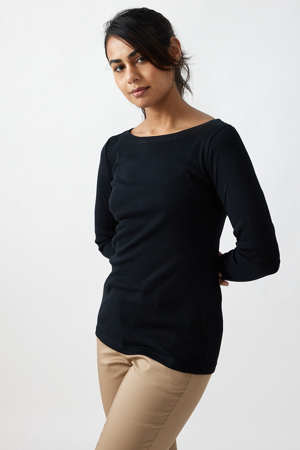 Siara Cropped Boat Neck T Black