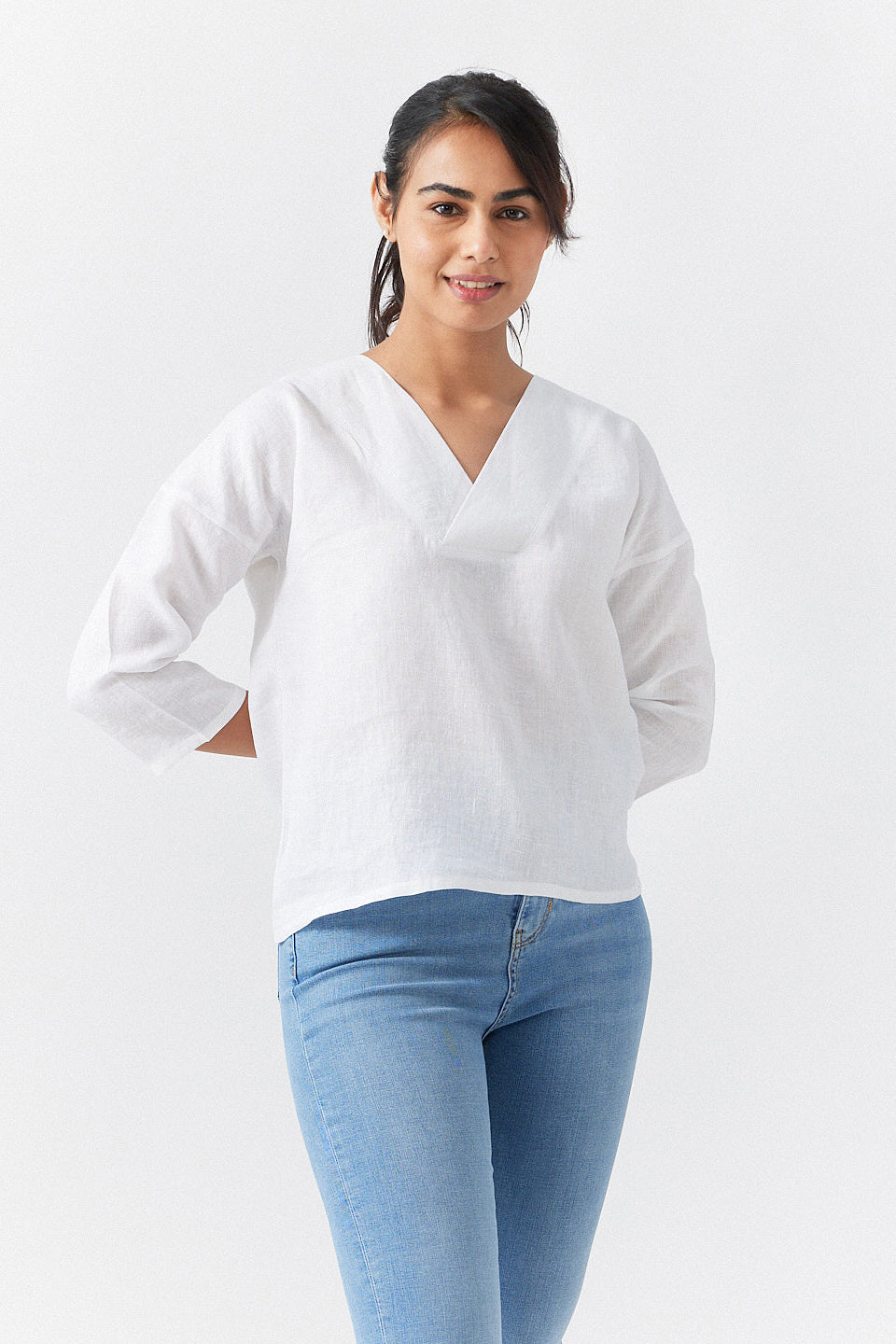 The Linen V Neck Top | Creatures of Habit