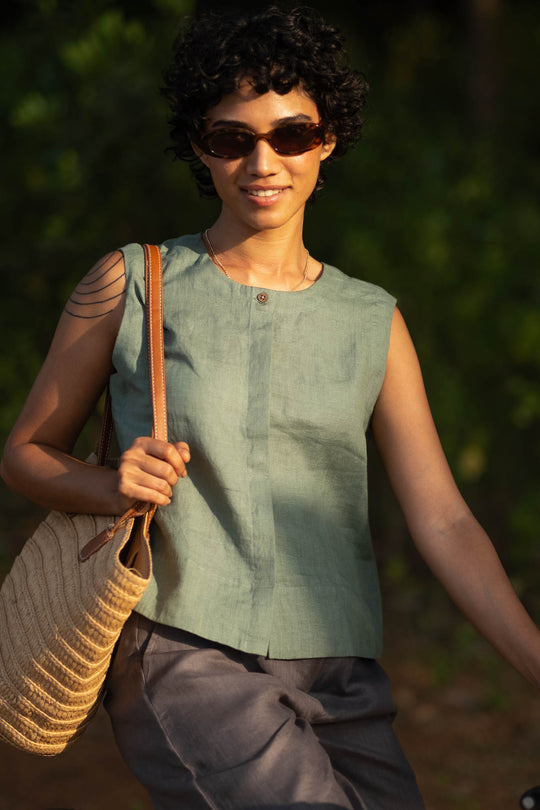 The Linen Sleeveless Shirt | Creatures of Habit