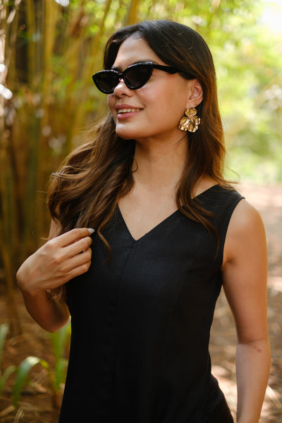 Buy The Linen V Neck Midi Dress - Midnight Black