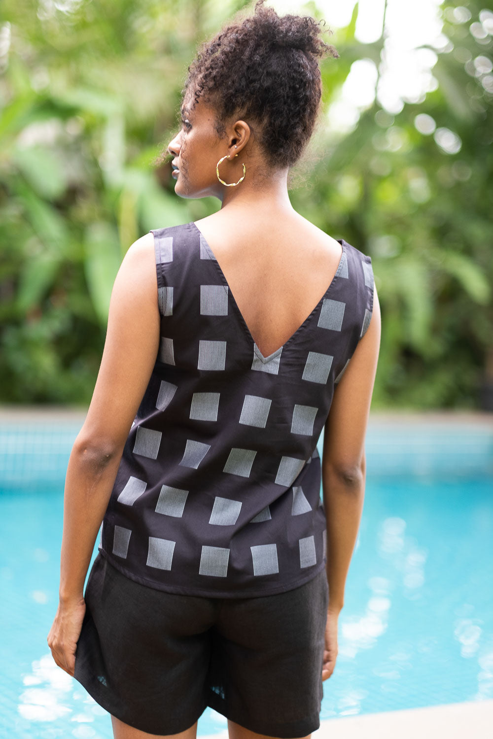Women Tank The Katpatti V Neck Tank Black Grey Checks