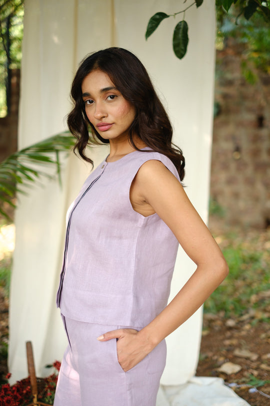 The Linen Sleeveless Shirt | Creatures of Habit