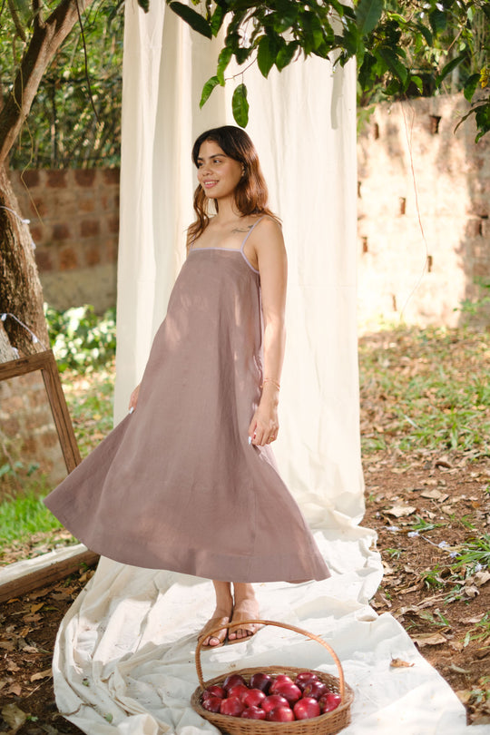 The Linen Flow Dress | Creatures of Habit