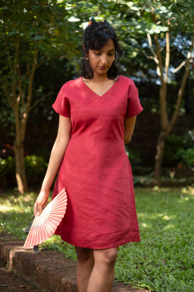The Linen V Neck Shift Dress | Creatures of Habit