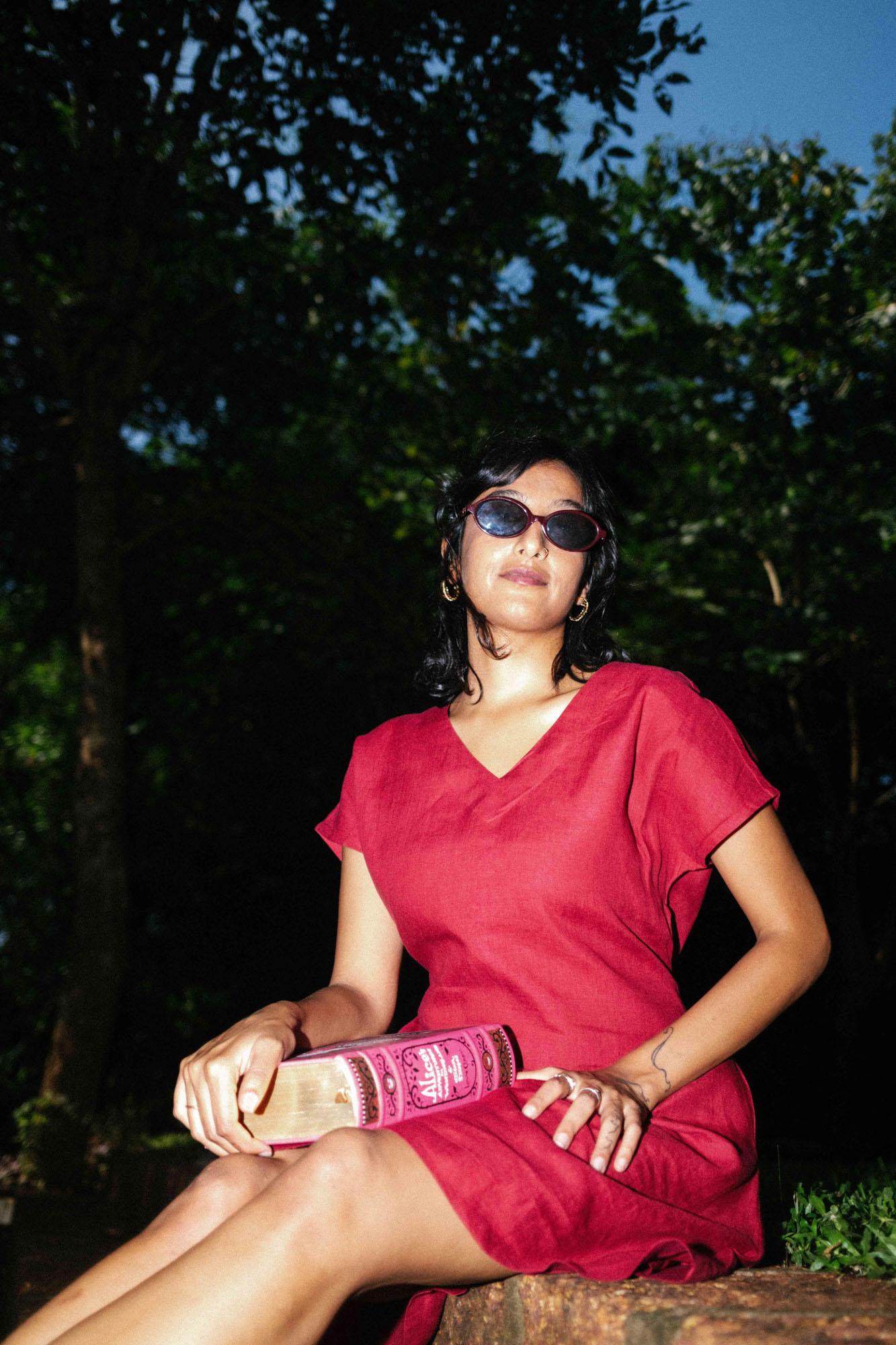 The Linen V Neck Shift Dress | Creatures of Habit