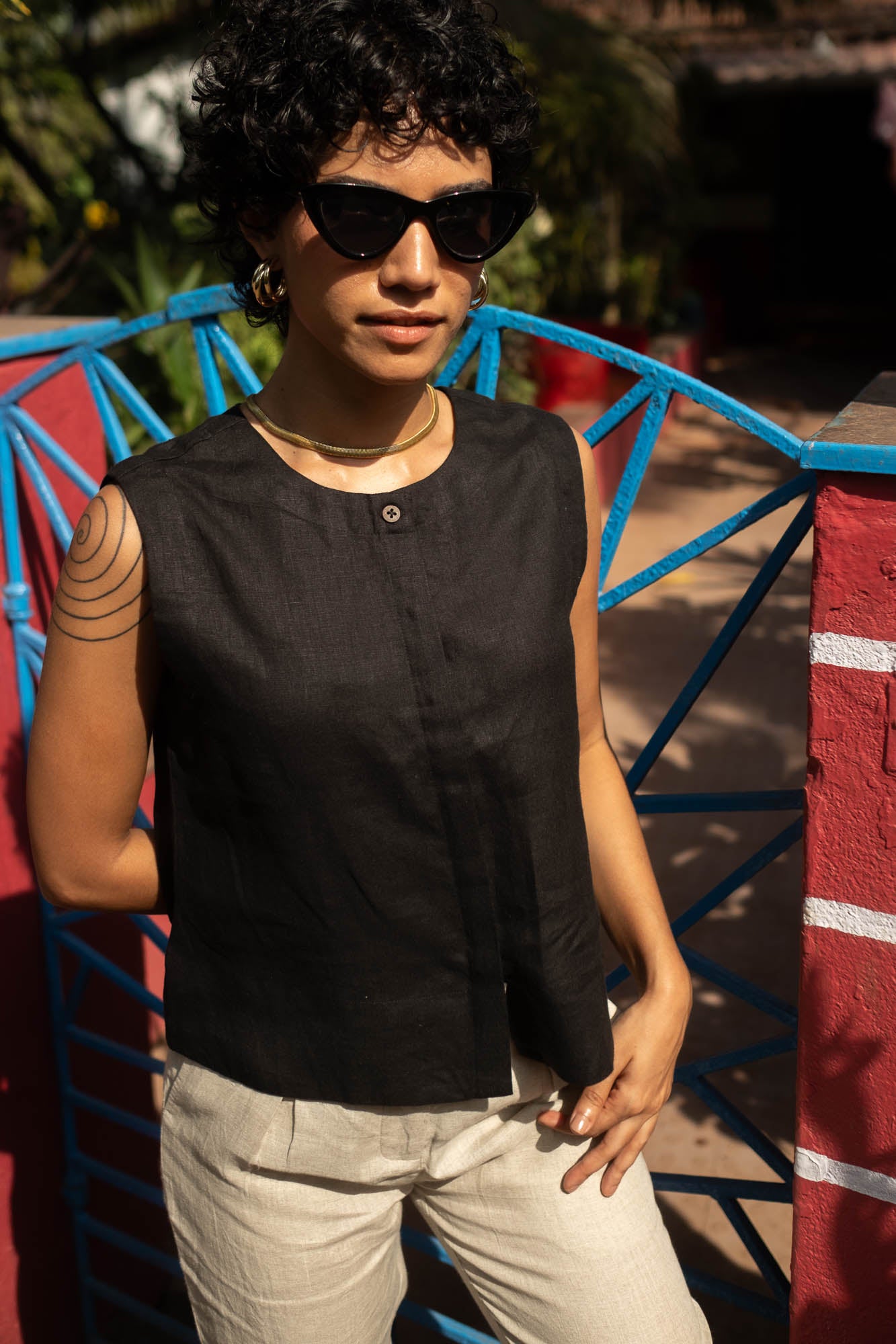 The Linen Sleeveless Shirt | Creatures of Habit