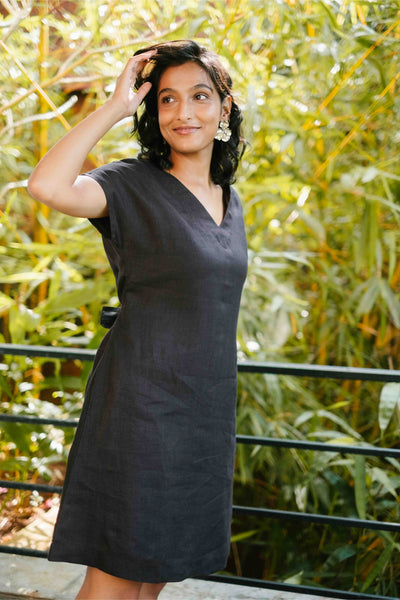 The Linen V Neck Shift Dress | Creatures of Habit